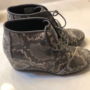 Toms Kala Booties- NWOT - Size 10